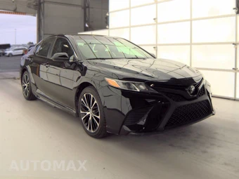 2018 Toyota Camry SE - miniatura 3