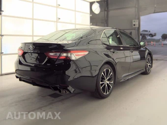 2018 Toyota Camry SE - miniatura 4