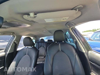 2018 Toyota Camry SE - miniatura 11