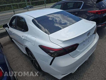 2018 Toyota Camry SE - miniatura 2