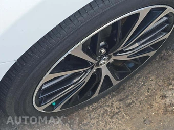 2018 Toyota Camry SE - miniatura 21