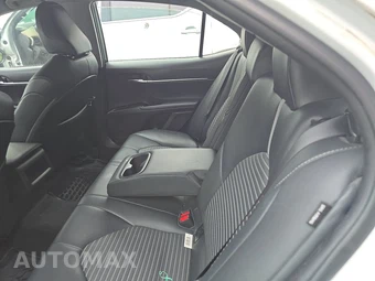2018 Toyota Camry SE - miniatura 13