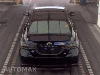 2018 Toyota Camry SE – miniatura 5