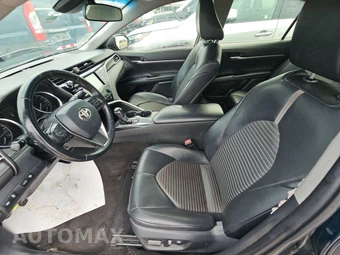 2018 Toyota Camry SE – miniatura 7