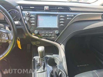 2018 Toyota Camry SE - miniatura 10