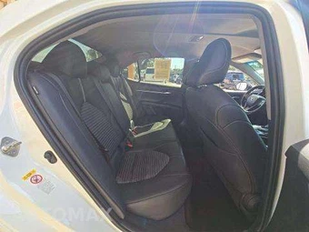 2018 Toyota Camry SE - miniatura 16