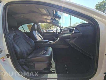 2018 Toyota Camry SE - miniatura 18