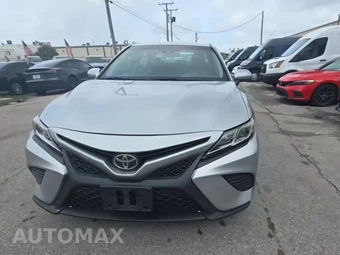 2018 Toyota Camry SE - miniatura 2