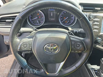 2018 Toyota Camry SE - miniatura 10