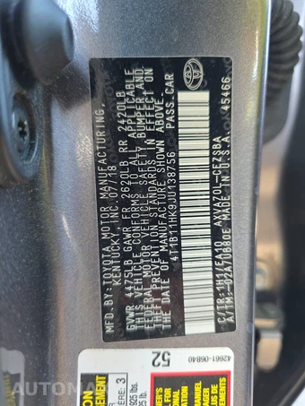 2018 Toyota Camry SE - miniatura 14