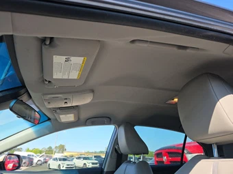 2018 Toyota Camry SE - miniatura 17