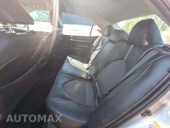 2018 Toyota Camry SE - miniatura 13