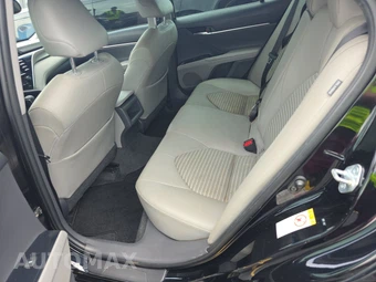 2018 Toyota Camry SE - miniatura 13