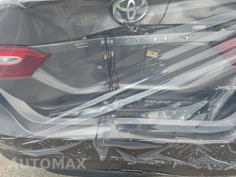 2018 Toyota Camry XLE - miniatura 16