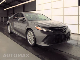 2018 Toyota Camry XLE - miniatura 3