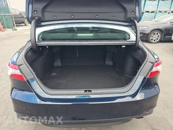2018 Toyota Camry XLE - miniatura 17