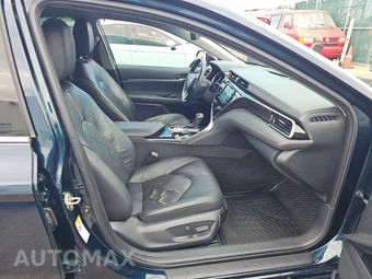 2018 Toyota Camry XLE - miniatura 8