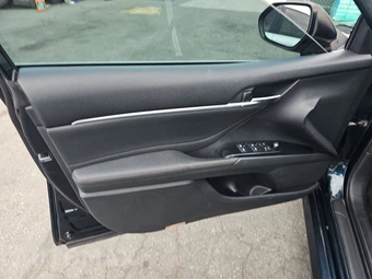 2018 Toyota Camry XLE - miniatura 9