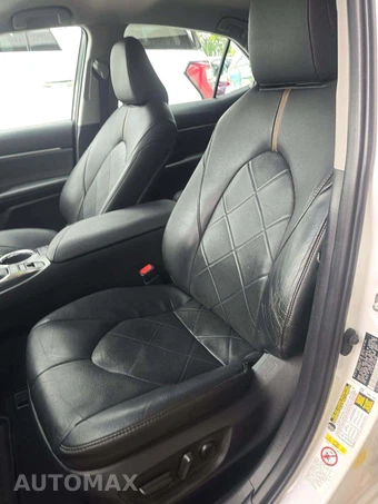 2018 Toyota Camry XLE - miniatura 6