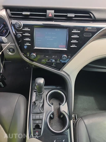 2018 Toyota Camry XLE - miniatura 11
