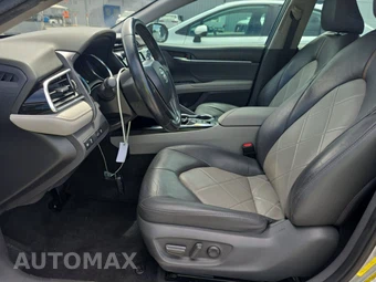 2018 Toyota Camry XLE - miniatura 7