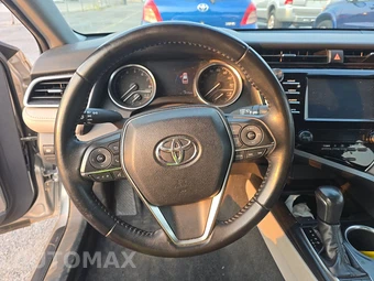 2018 Toyota Camry XLE - miniatura 10