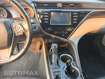 2018 Toyota Camry XLE - miniatura 11