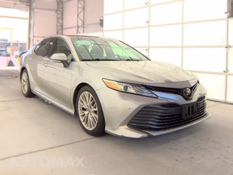 2018 Toyota Camry XLE - miniatura 3