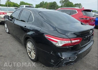 2018 Toyota Camry XLE - miniatura 4