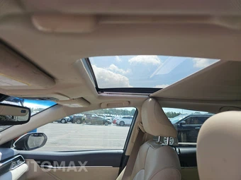 2018 Toyota Camry XLE - miniatura 18