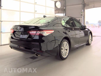 2018 Toyota Camry XLE - miniatura 4