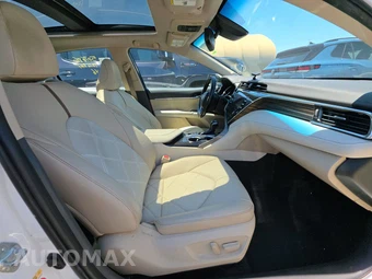 2018 Toyota Camry XLE - miniatura 8
