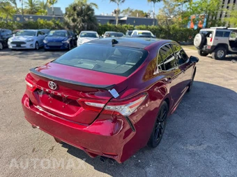 2018 Toyota Camry XSE - miniatura 13
