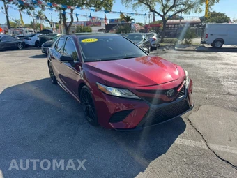 2018 Toyota Camry XSE - miniatura 4
