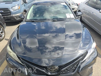 2018 Toyota Camry XSE - miniatura 2