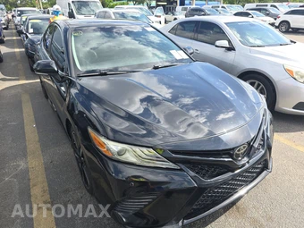 2018 Toyota Camry XSE - miniatura 3