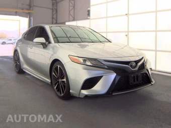 2018 Toyota Camry XSE - miniatura 3