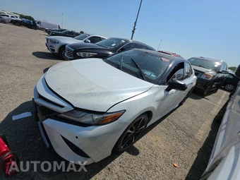 2018 Toyota Camry XSE