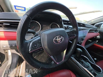 2018 Toyota Camry XSE - miniatura 10
