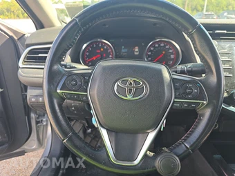 2018 Toyota Camry XSE - miniatura 10
