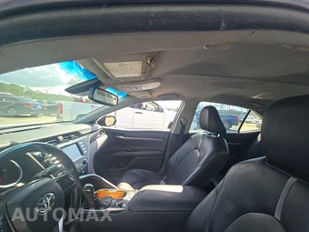 2018 Toyota Camry XSE - miniatura 17