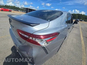 2018 Toyota Camry XSE - miniatura 4