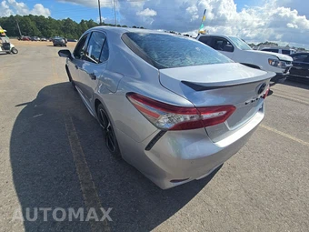 2018 Toyota Camry XSE - miniatura 6