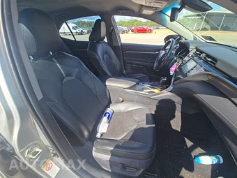2018 Toyota Camry XSE - miniatura 8