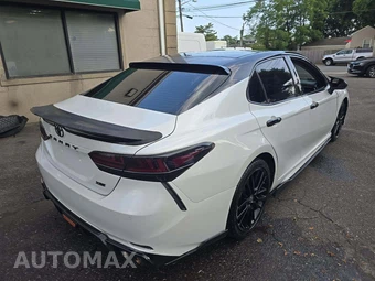 2018 Toyota Camry XSE - miniatura 3