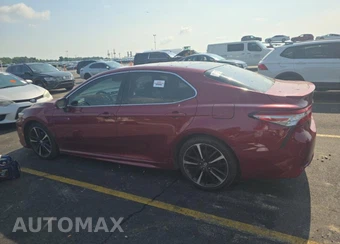 2018 Toyota Camry XSE - miniatura 5