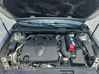 2018 Toyota Camry XSE - miniatura 18