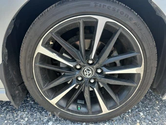 2018 Toyota Camry XSE - miniatura 9