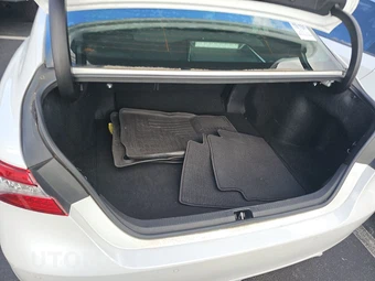 2018 Toyota Camry XSE - miniatura 16