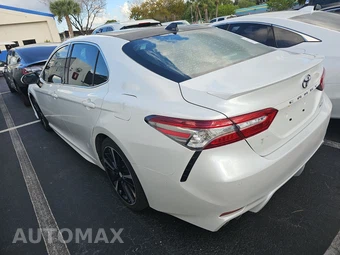 2018 Toyota Camry XSE - miniatura 6